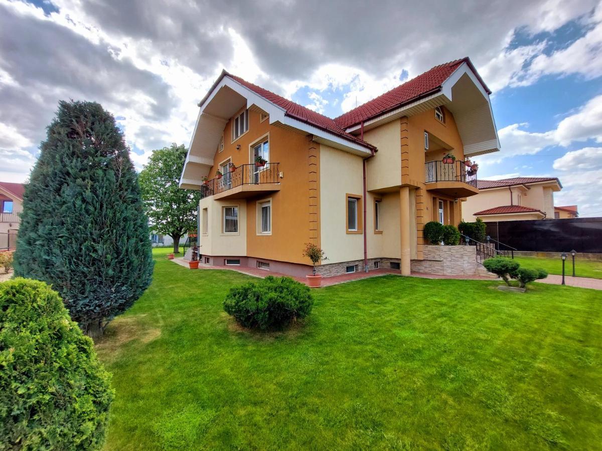 Casuta Cu Tei Oradea Exterior foto