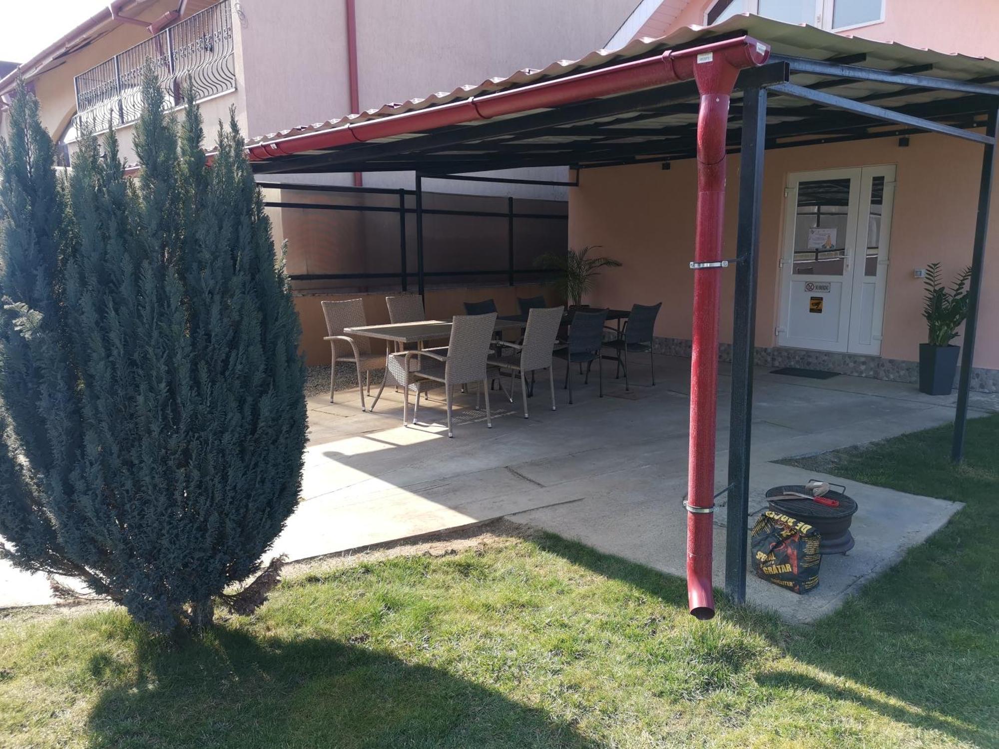 Casuta Cu Tei Oradea Quarto foto