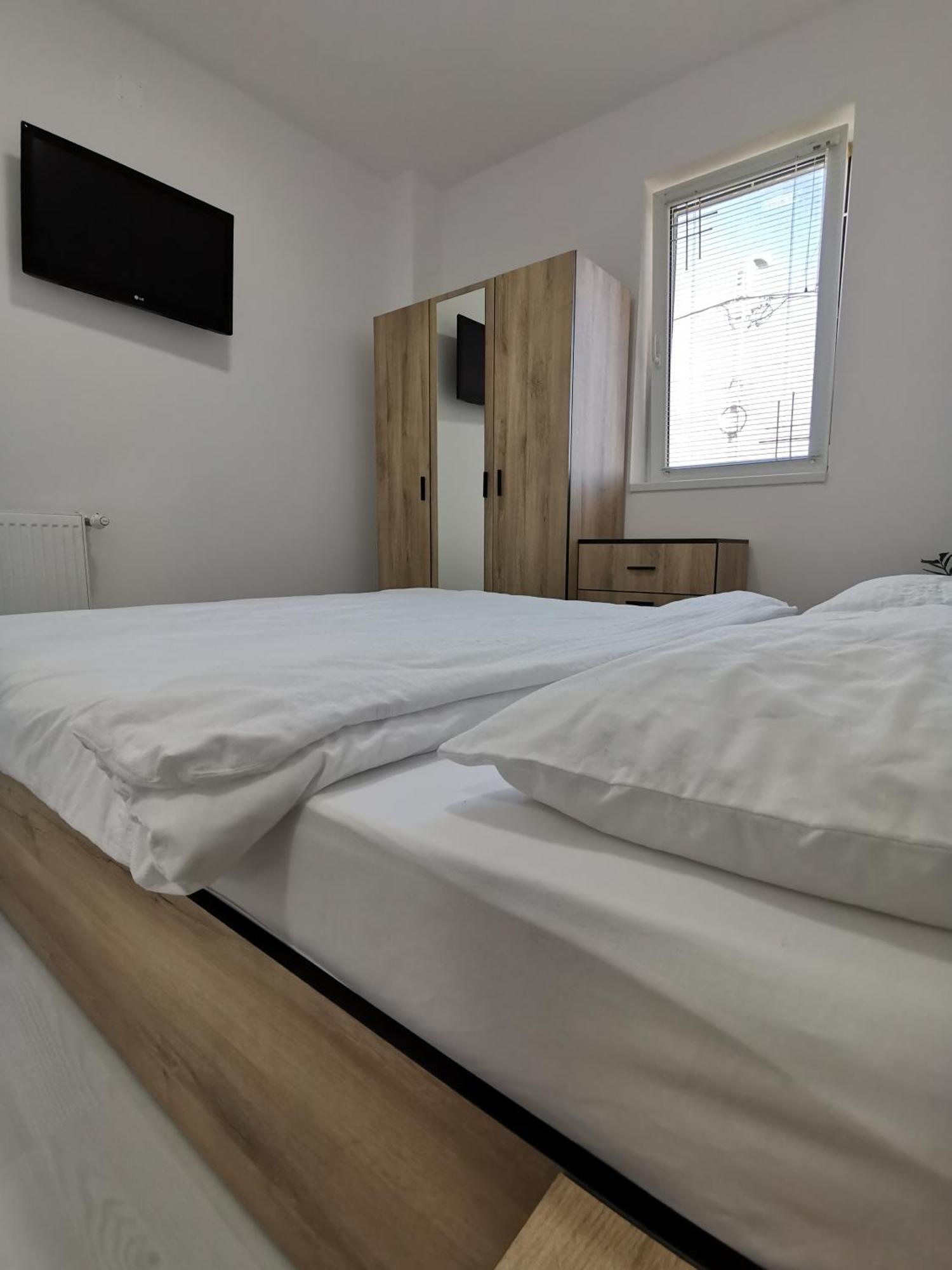 Casuta Cu Tei Oradea Quarto foto